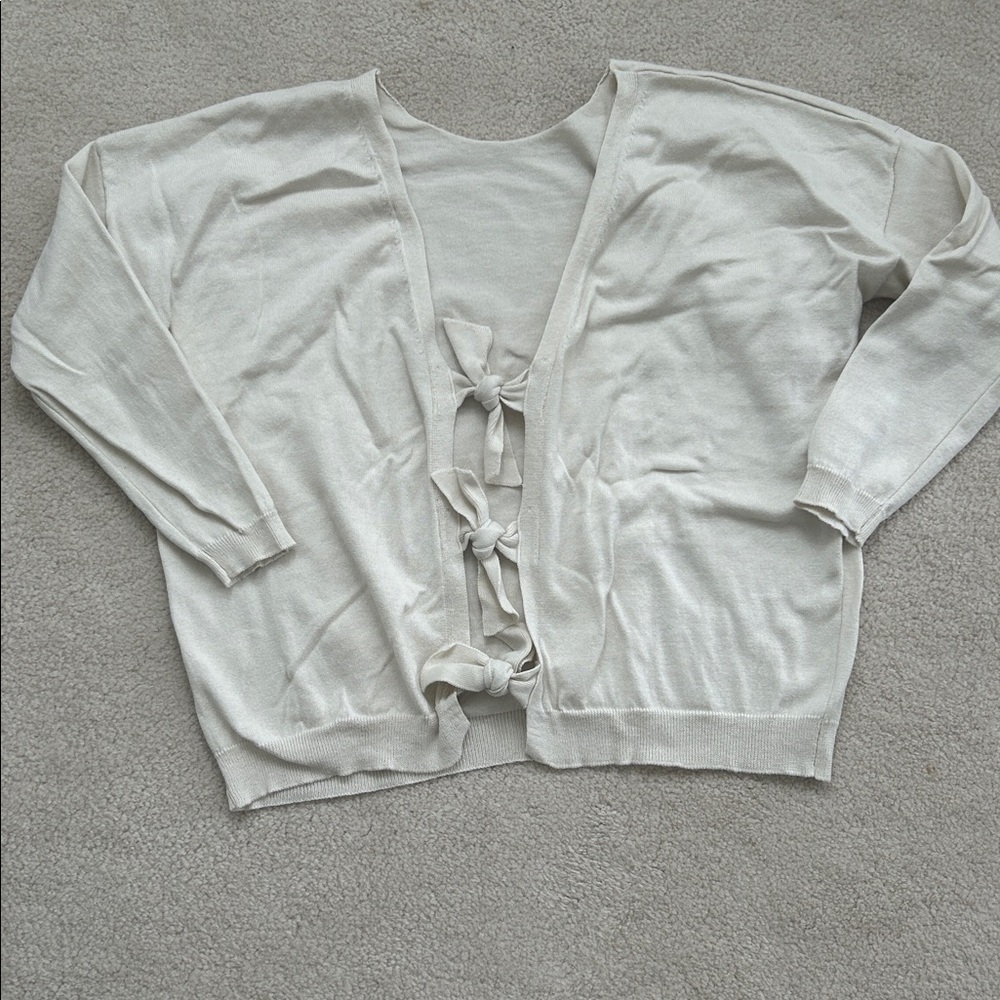 An'ge Cream Knit Sweater with Bows
